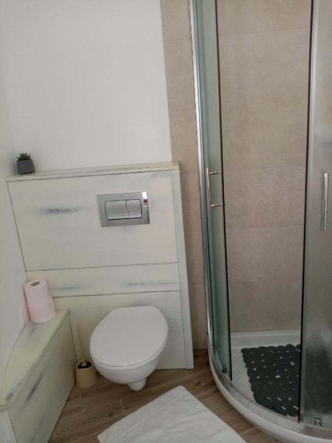מוטובון Rooms Serafin מראה חיצוני תמונה