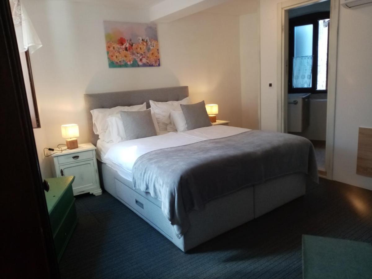 מוטובון Rooms Serafin מראה חיצוני תמונה